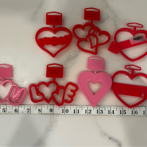 Set of Red and Pink Heart-Shaped Cookie Cutters
Wilton - Picture 2 of 2